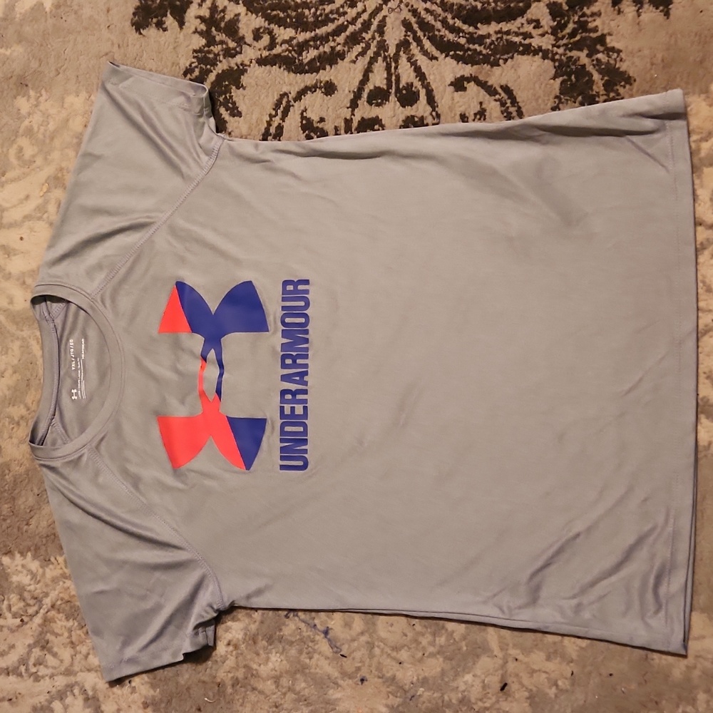 Youth underarmour tee
